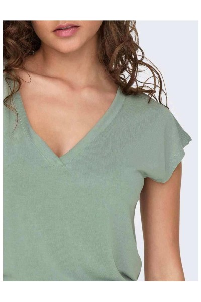 CAMISETA ONLY FREE V-NECK