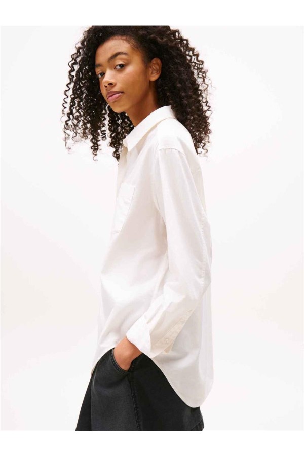 CamisaTommy Jeans de corte amplio en...