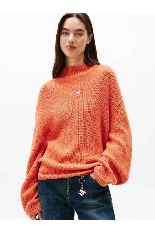 MOCKNECK BADGE SWEATER