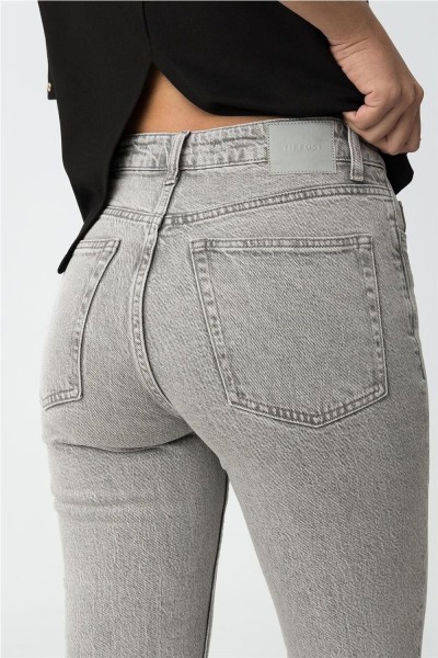 Vaquero Tiffosi Amy 70 rectos con cintura alta