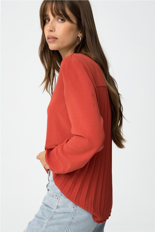 Blusa Tiffosi Kante_7 con espalda plisada