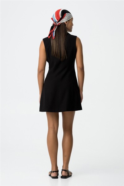 Vestido Tiffosi Amavel negro cruzado elegante