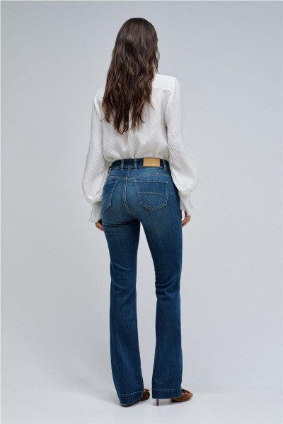 Vaquero Salsa destiny push up bootcut