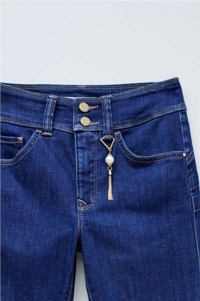 Vaquero Salsa secret push in skinny