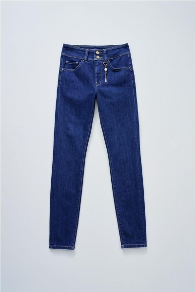 Vaquero Salsa secret push in skinny