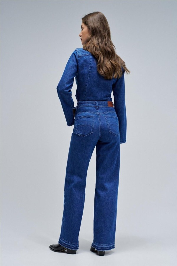 Vaquero Salsa faith push in wide