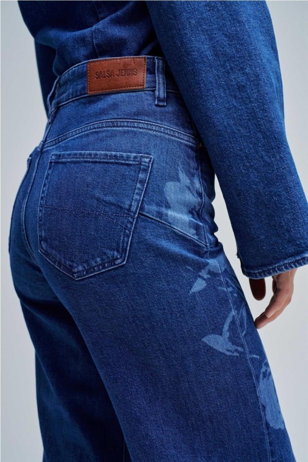 Vaquero Salsa faith push in wide