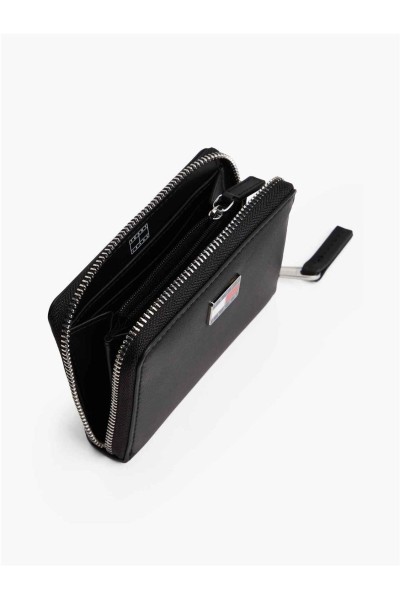 Cartera Tommy Jeans con cremallera perimetral y logo