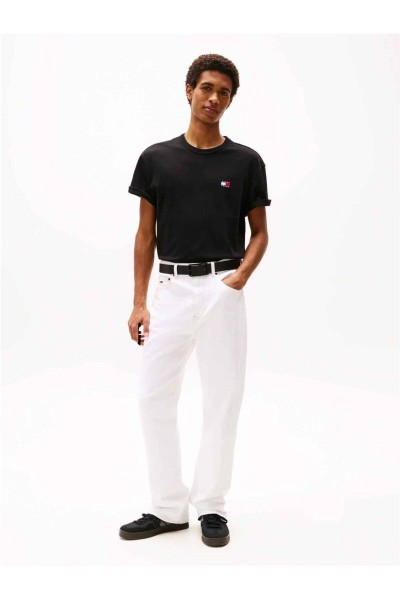 Camiseta Tommy Jeans de cuello redondo con parche tonal