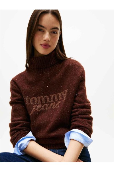 Jersey Tommy Jeans con cuello alto y logo bordado