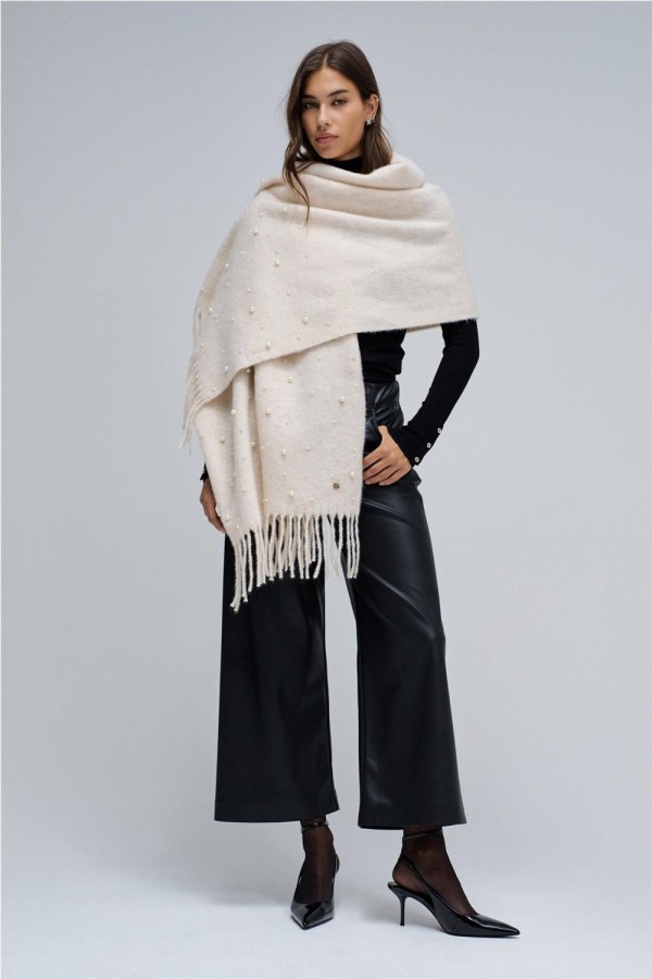 Bufanda Salsa con lana y perlas