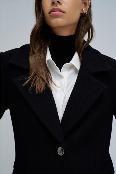 Abrigo Salsa de paño con cuello de pelo