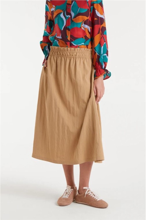 Falda Compañía Fantástica midi camel