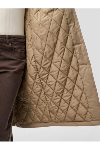 Chaqueta Pieces Jorma con detalles en pana