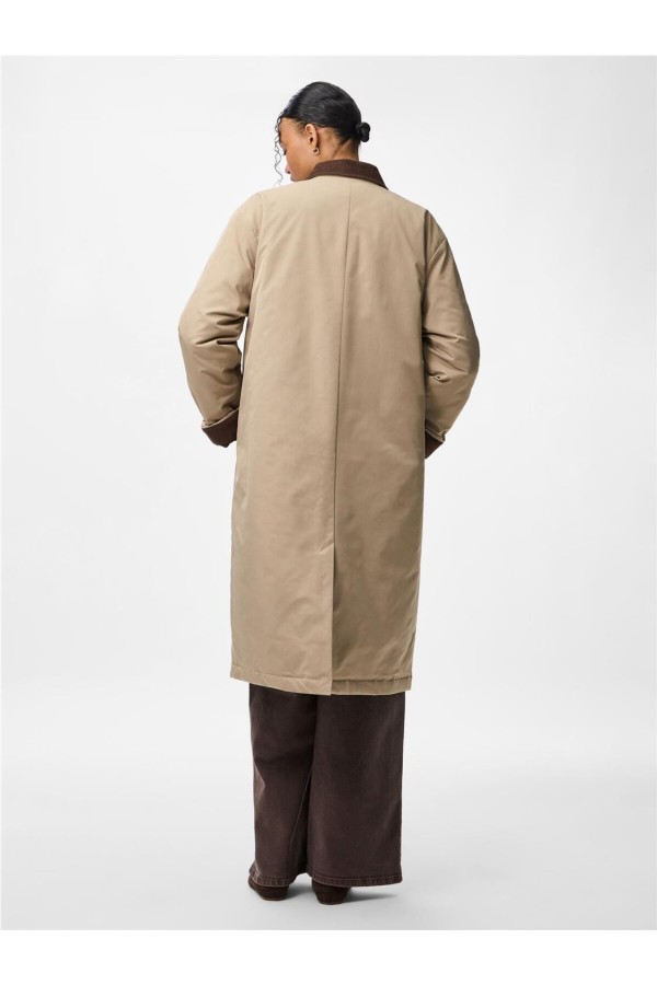 Chaqueta Pieces Jorma con detalles en...