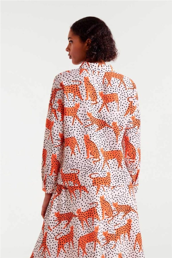 Camisa Compañía Fantástica estampado...