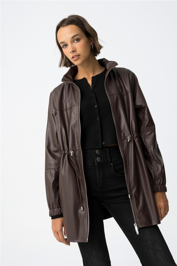 Chaqueta Tiffosi efecto piel con capucha