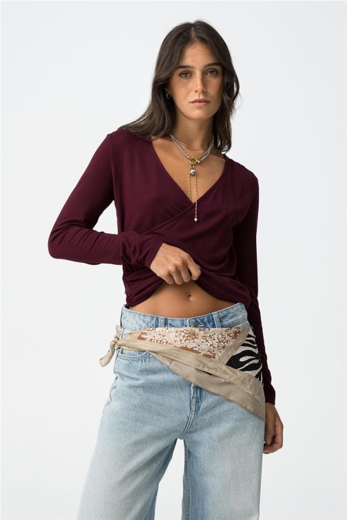 Camiseta Tiffosi slim con drapeado... Camiseta Tiffosi slim con drapeado...