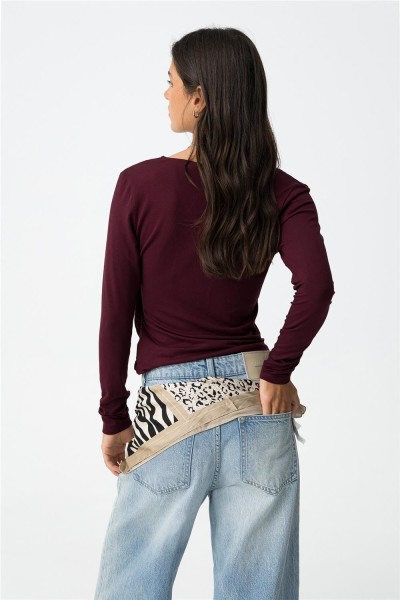 Camiseta Tiffosi slim con drapeado frontal