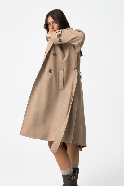 Abrigo Tiffosi Suez efecto piel de ante