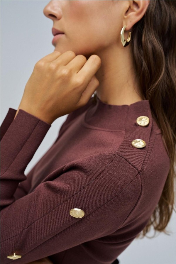 Jersey de punto con botones dorados