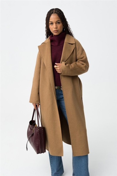 Abrigo Tiffosi Catchin efecto lana con cinturón