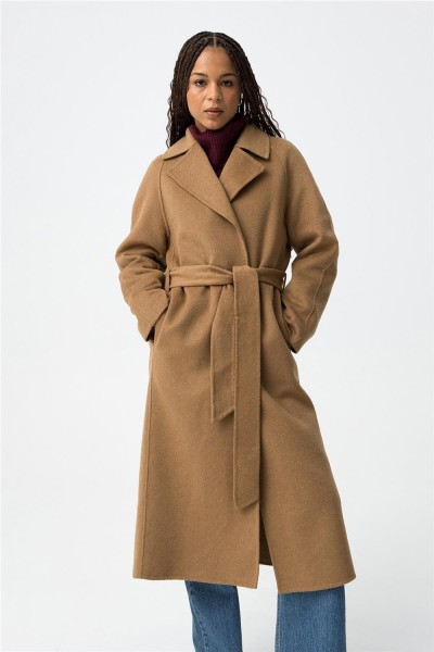 Abrigo Tiffosi Catchin efecto lana con cinturón