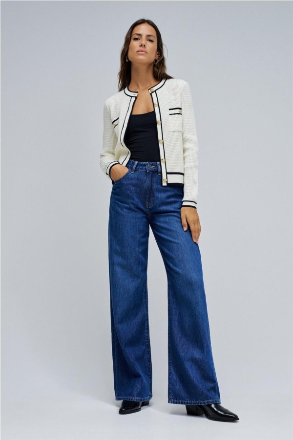 Cárdigan Salsa con botones dorados