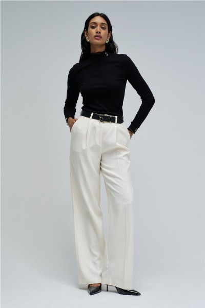 Jersey Salsa de punto con cuello de tul