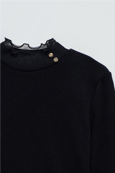 Jersey Salsa de punto con cuello de tul