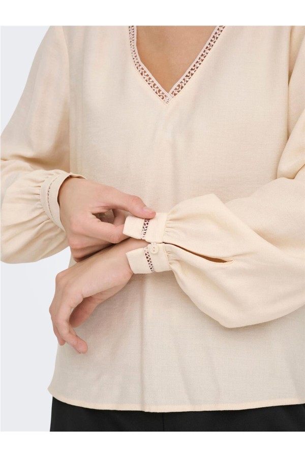 Blusa JDY cora escote pico