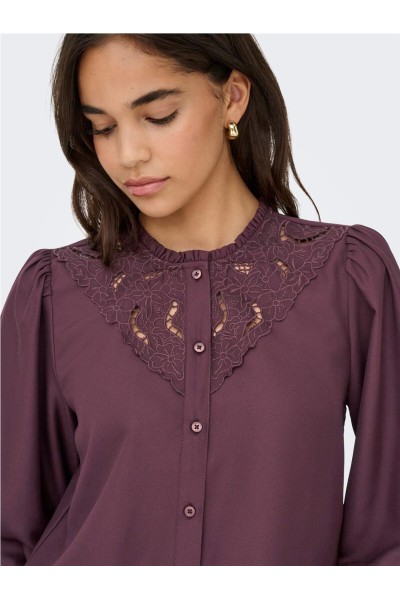 Camisa JDY Fia con bordado