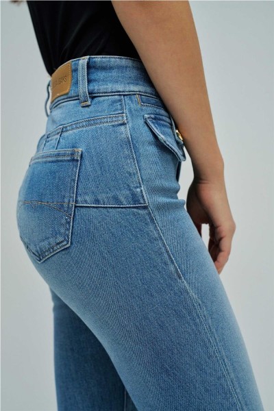 Vaquero Salsa destiny push up bootcut