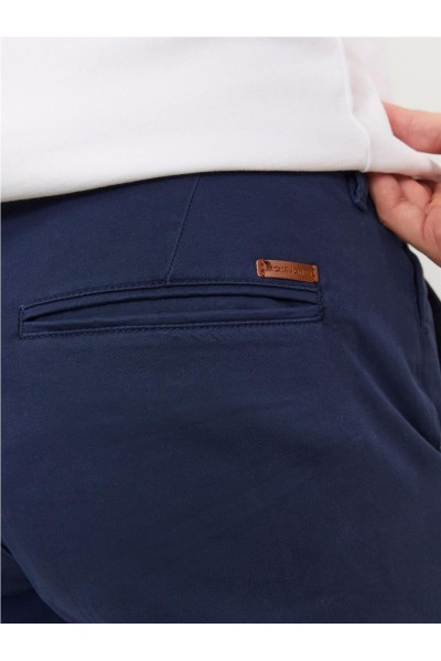 Pantalón Jack & Jones chino de corte slim