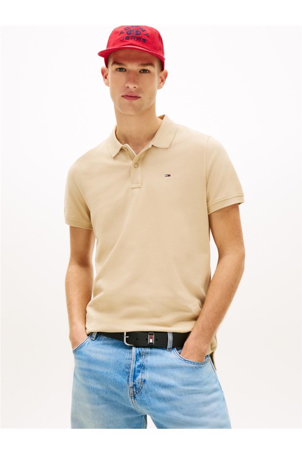 Polo Tommy Jeans de piqué con corte slim y logo