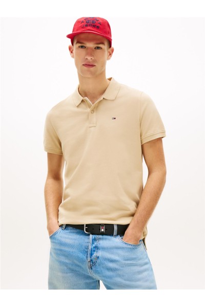 Polo Tommy Jeans de piqué con corte slim y logo