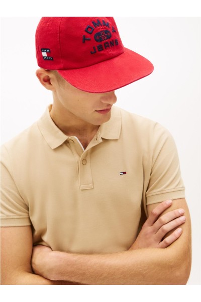 Polo Tommy Jeans de piqué con corte slim y logo