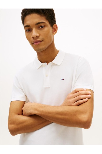 Polo Tommy Jeans de piqué con corte slim y logo