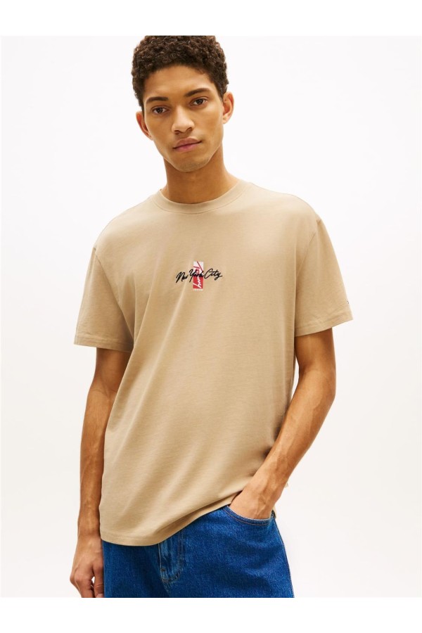 Camiseta Tommy Jeans con logo en la...