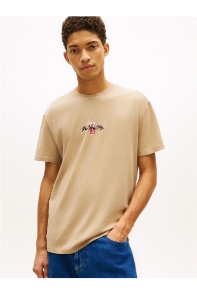 Camiseta Tommy Jeans con logo en la espalda