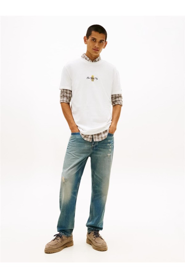 Camiseta Tommy Jeans con logo en la...