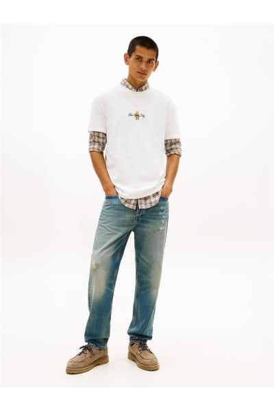 Camiseta Tommy Jeans con logo en la espalda