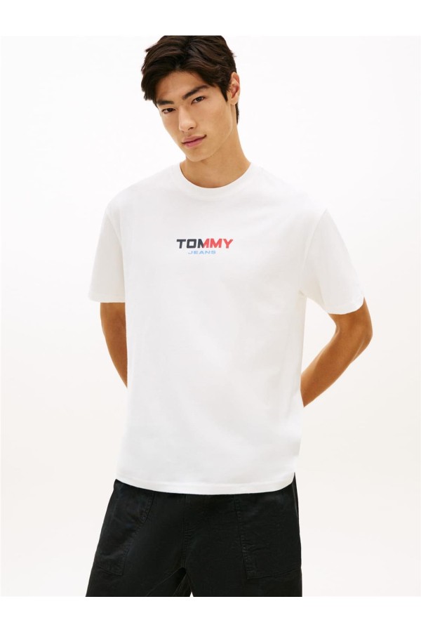 Camiseta Tommy Jeans con logo trasero