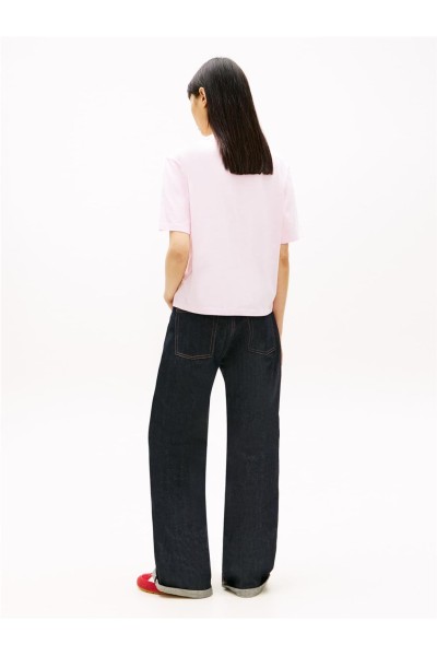 Camiseta Tommy Jeans holgada de cuello redondo con parche