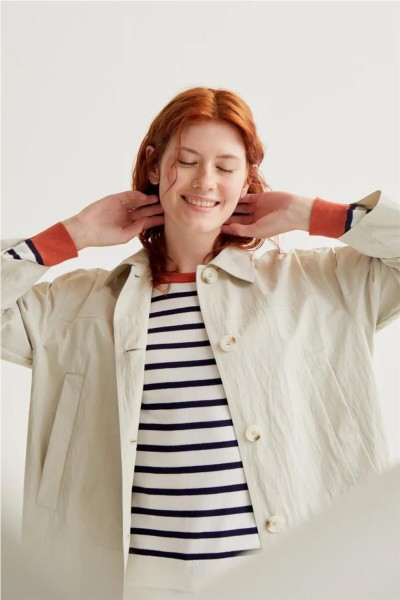 Gabardina Compañía Fantástica blanco roto