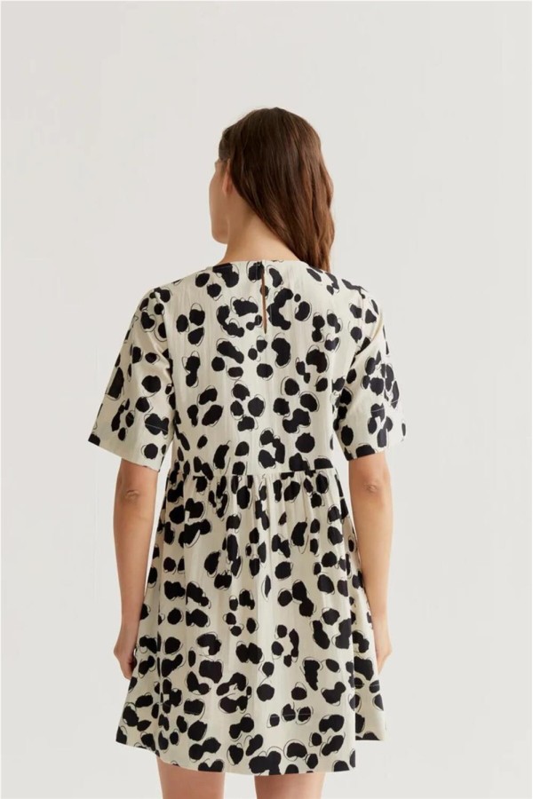 Vestido Compañía Fantástica corto con estampado Dalmatian 2