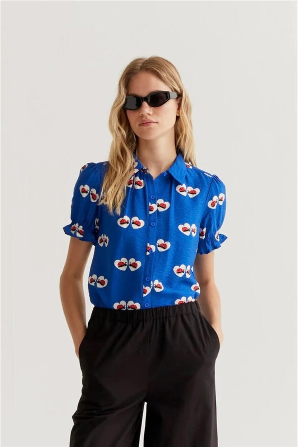 Camisa Compañía Fantástica con estampado Coccinella