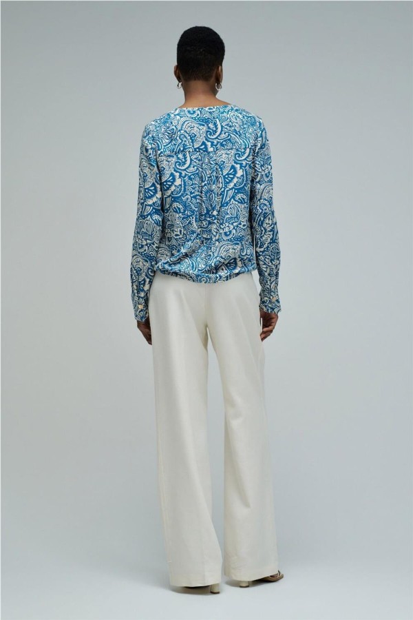 Blusa Salsa satinada con patrón floral