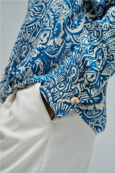 Blusa Salsa satinada con patrón floral