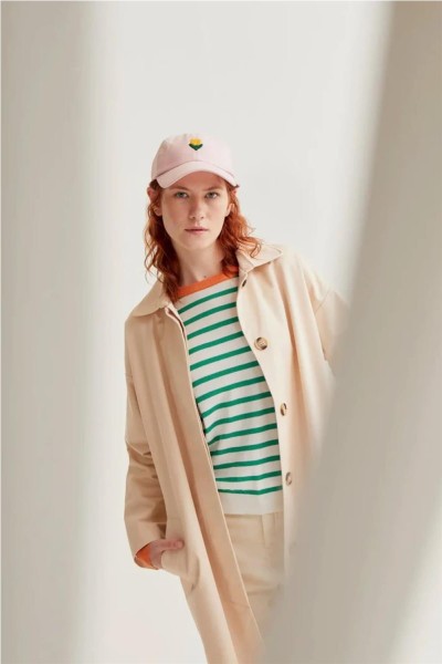 Gabardina Compañía Fantástica con print de Tulipán